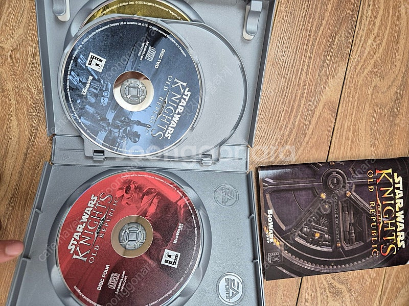 스타워즈 나이츠 오브더 올드 리퍼블릭 4CD 고전게임--3