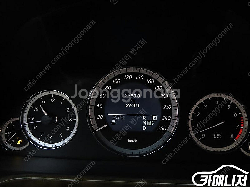 [벤츠]E-클래스 W212 E300 엘레강스 중고차 판...--9