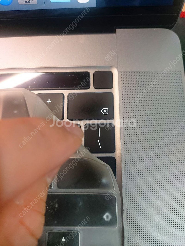 [판매] 맥북프로 2019 (16인치, i7 CPU, ...--8