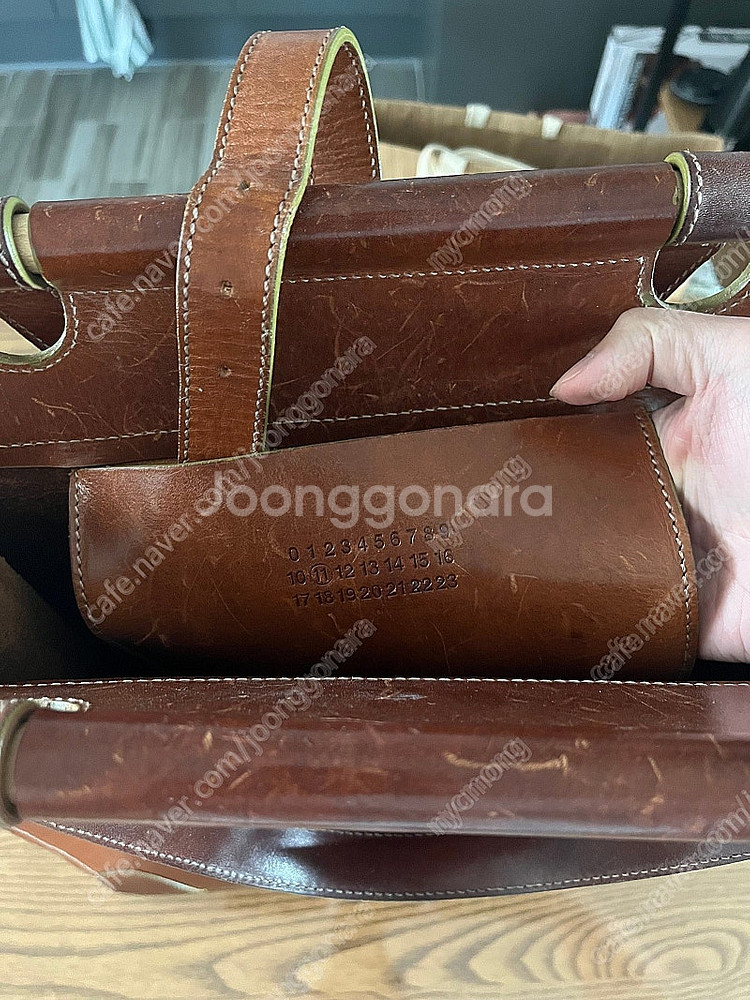 마틴마르지엘라 빈티지 가방 판매합니다.--2
