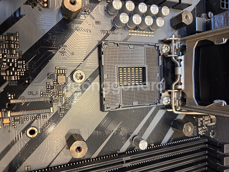 10700k 어벤져스 에디션+z490 asrock--1