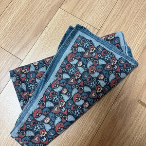 수어플룸 스카프