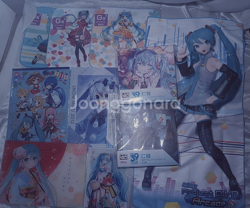 보컬로이드 하츠네 미쿠 메구리네 루카 카가미네 린렌 카...--2