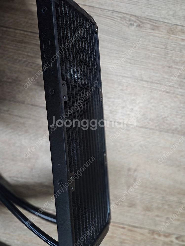 3열 수냉쿨러 크라켄 Z73 판매합니다--5