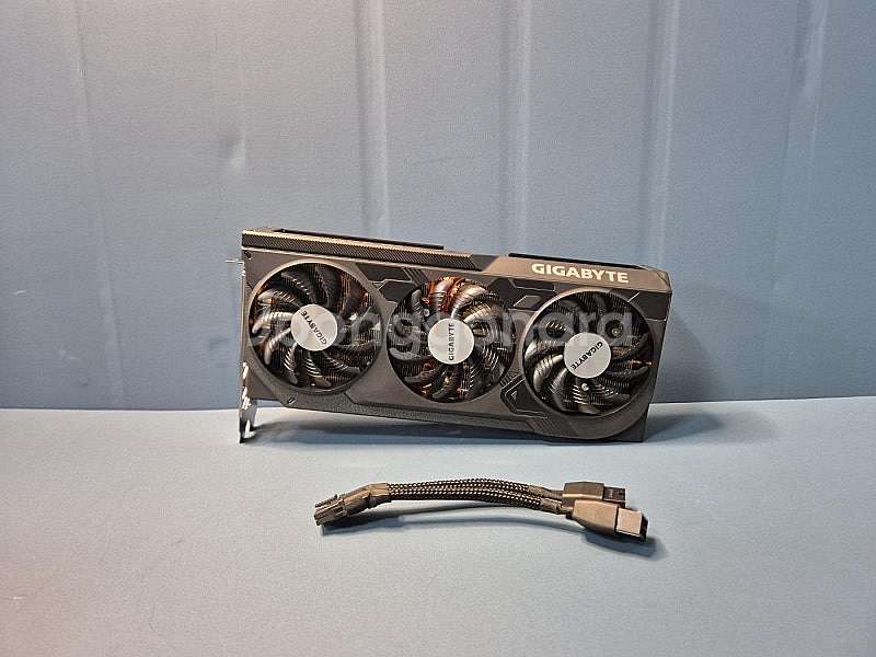 [판매] RTX4070 TI SUPER 아수스 기가바이...--0