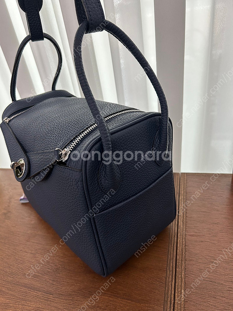 클래시컬리 리얼가죽 제작 가방--1