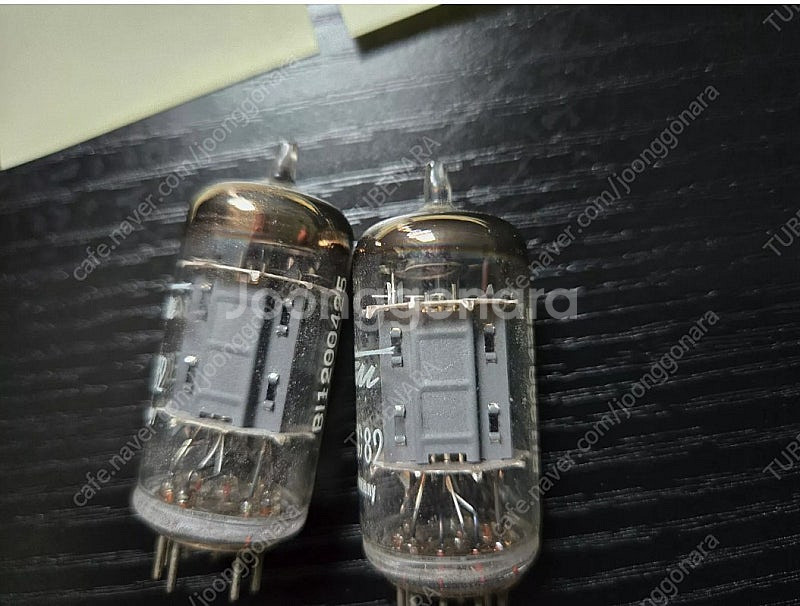 텔레풍켄 <> ECC82 12AU7 NOS ? 동일 코...--1