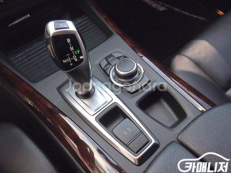 [BMW]X5 (E70) xDrive 30d 2011 ...--2