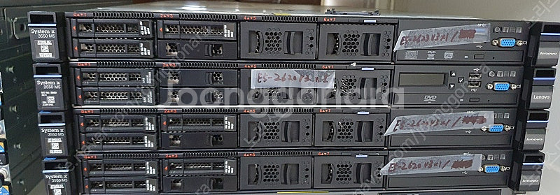 IBM X3550 M5 4 BAY SFF Server--0