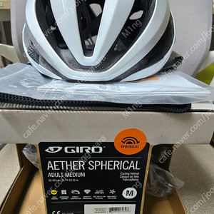 지로 에더 스페리컬 밉스 m사이즈, 흰-실버 색상, 로드 자전거 헬멧 / 에스웍스 아레스 클릿 슈즈 43사이즈 275cm