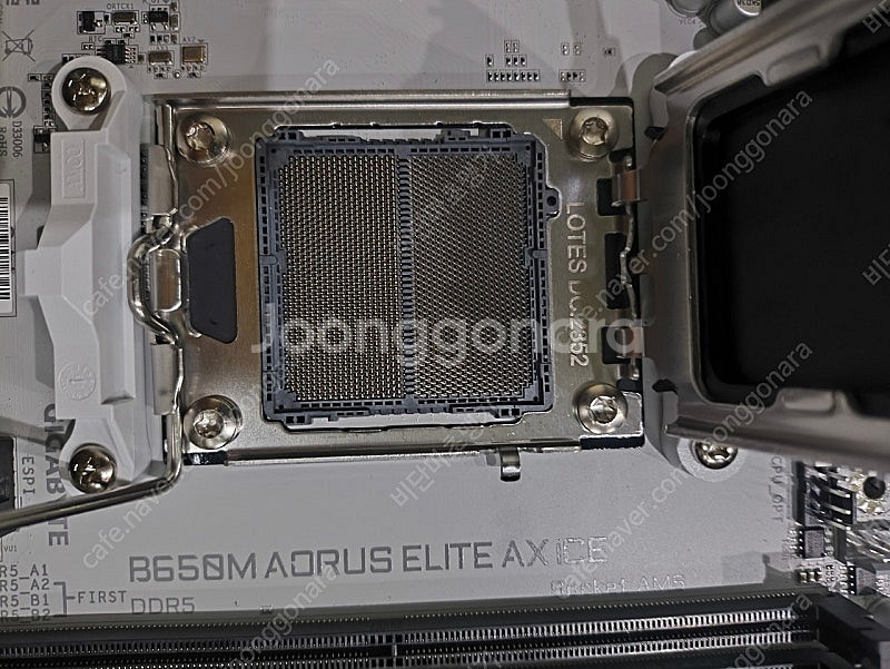 GIGABYTE B650M AORUS ELITE AX ...--1