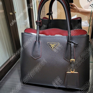 프라다 사피아노 두블레 스몰 새상품