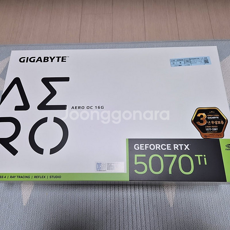 기가바이트 RTX 5070 Ti 화이트 AERO 에어로--0