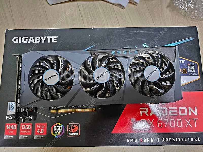 기가바이트 rx6700xt 12gb eagle 팝니다--0