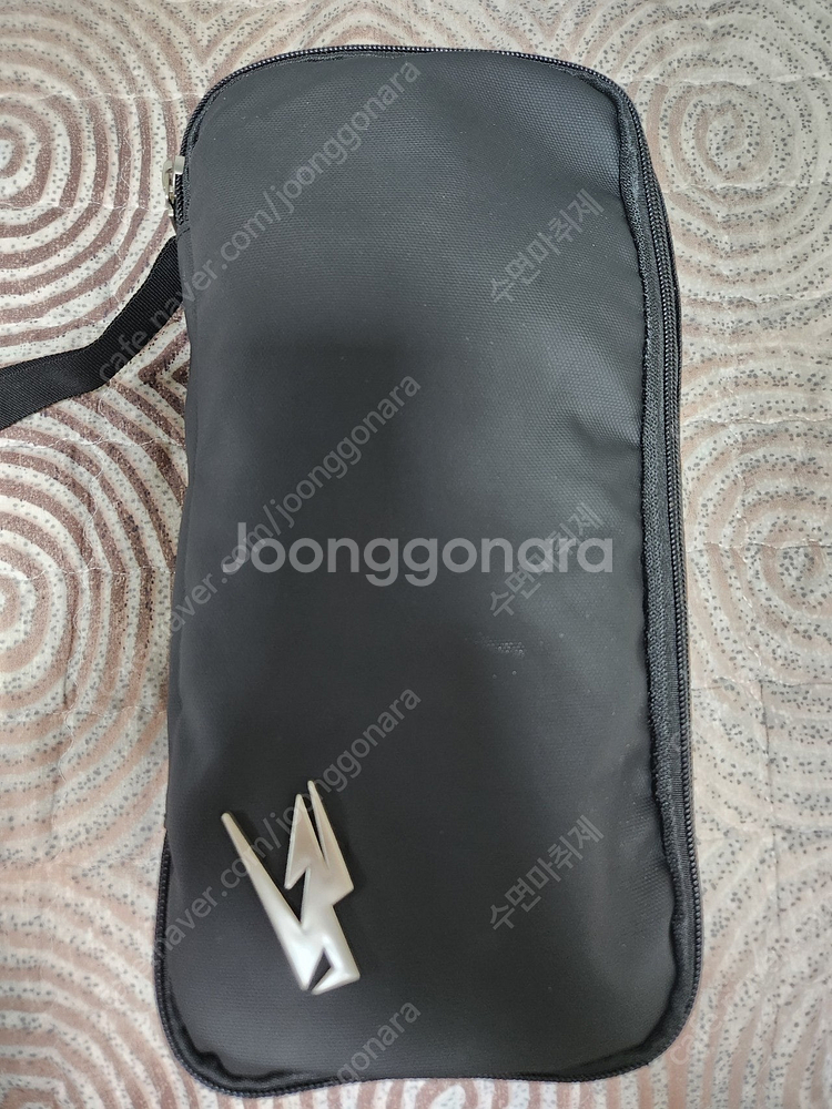 골키퍼 장갑 9호 두개 판매합니다.(로이쉬, 칼리아)--7