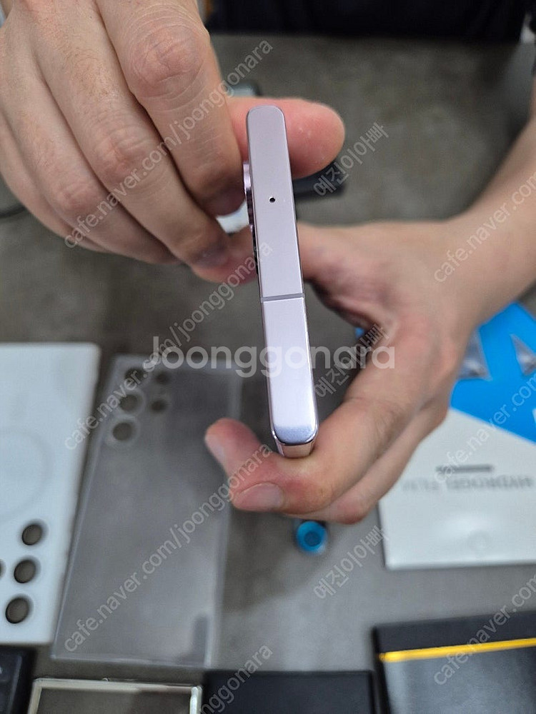 갤럭시 S23울트라 256G 라벤더 팝니다--3