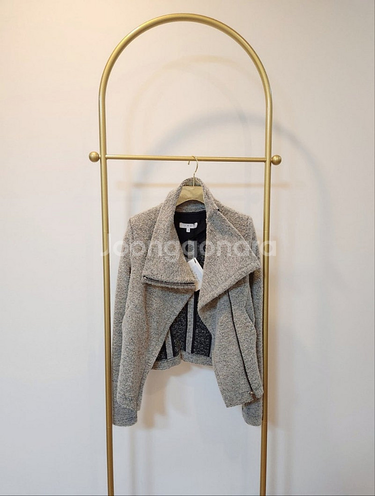 택 있는 새상품) 이로 iro 연그레이 스웨터 자켓--0