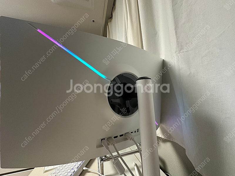 한성 27인치 165Hz 커브드 화이트 모니터--1