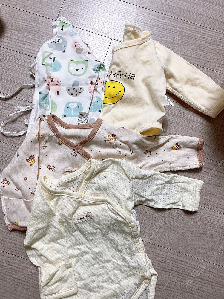 스와들업 밤부라이트 s사이즈 2개 일괄 + 수트2 베넷저고리2 서비스 (문앞택배비 포함)--1