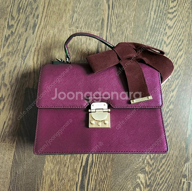 러브캣 가방(품질보증서 포함, 실착 2회)--0