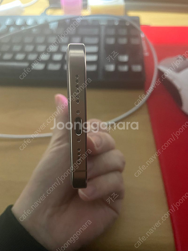 아이폰 16 프로 맥스 256 데저트 티타늄 팝니다--1