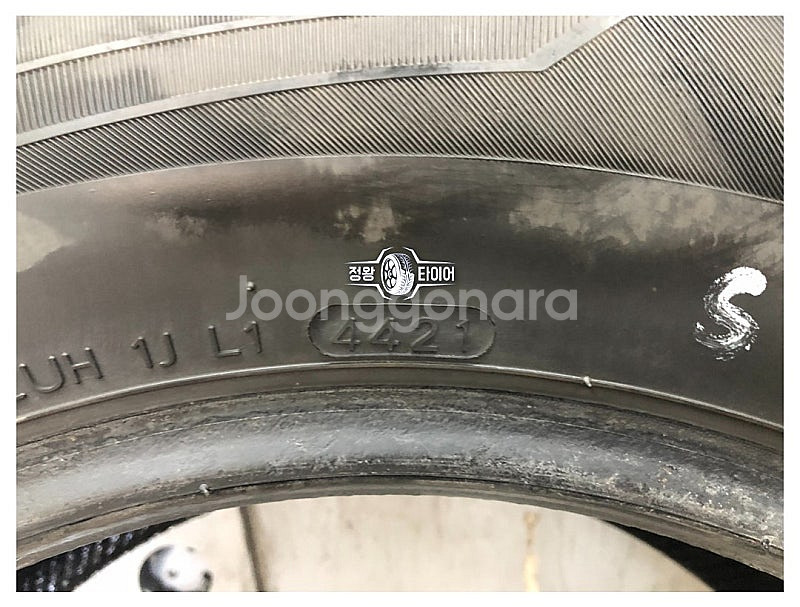 중고타이어 한국타이어 라우펜 G FIT AS 235/6...--7