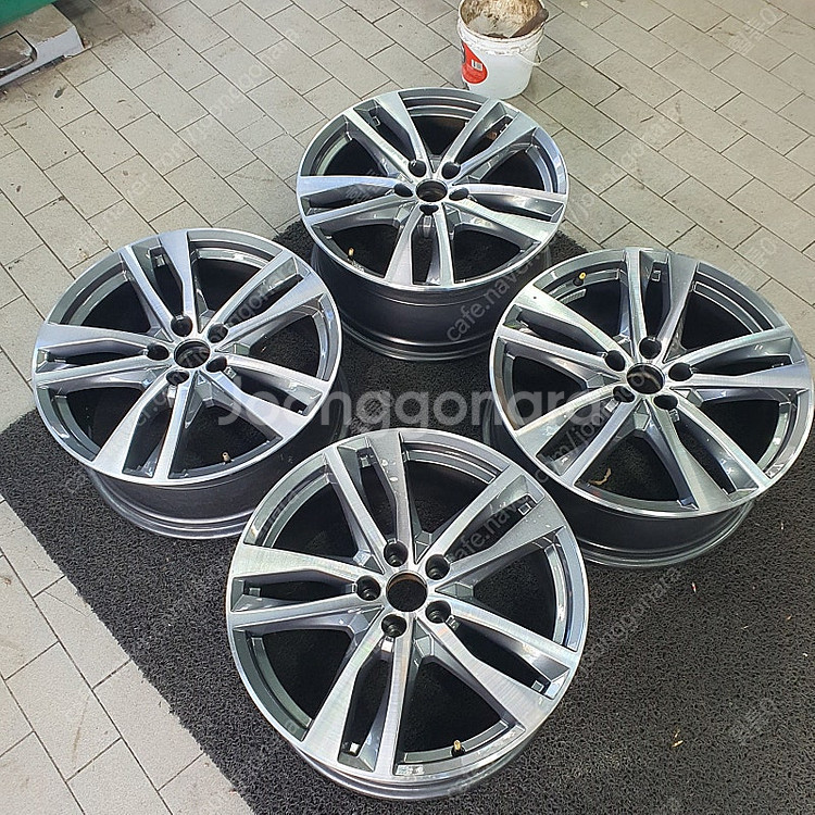 [ 정품 ] 아우디 A6 C8 45TDI 19인치 순정...--0