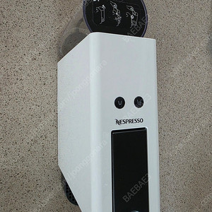 네스프레소 커피머신 에센자미니 C30