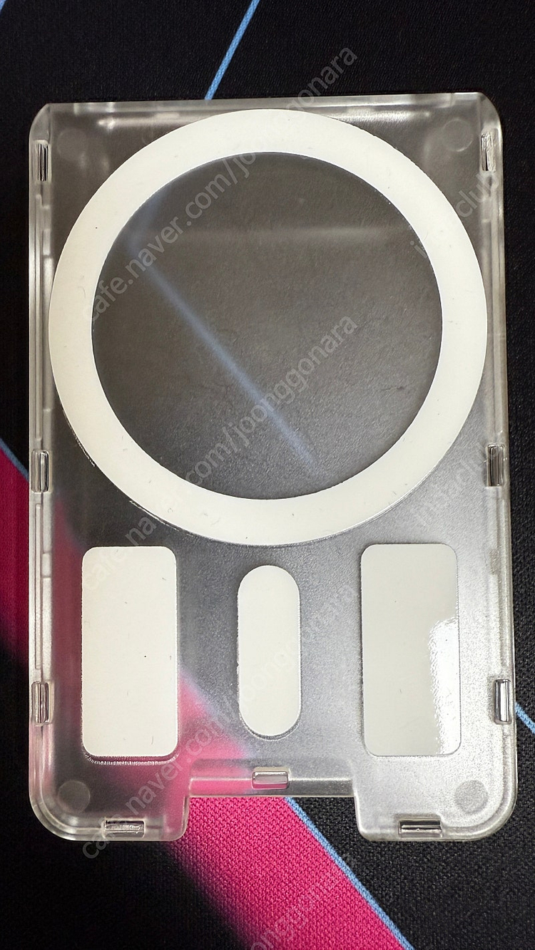 슈피겐 맥세이프 카드홀더 아이폰용 2종--4