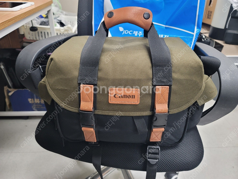 캐논 60D DSLR 카메라 바디 외 구성품 조명 sl...--3