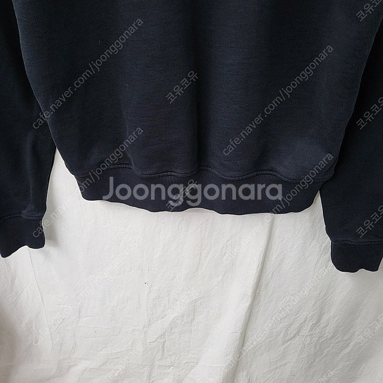 아미 하트 로고 맨투맨--6