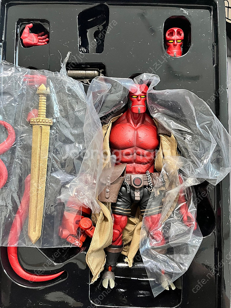 1000toys 헬보이팝니다 익스 개봉품--4