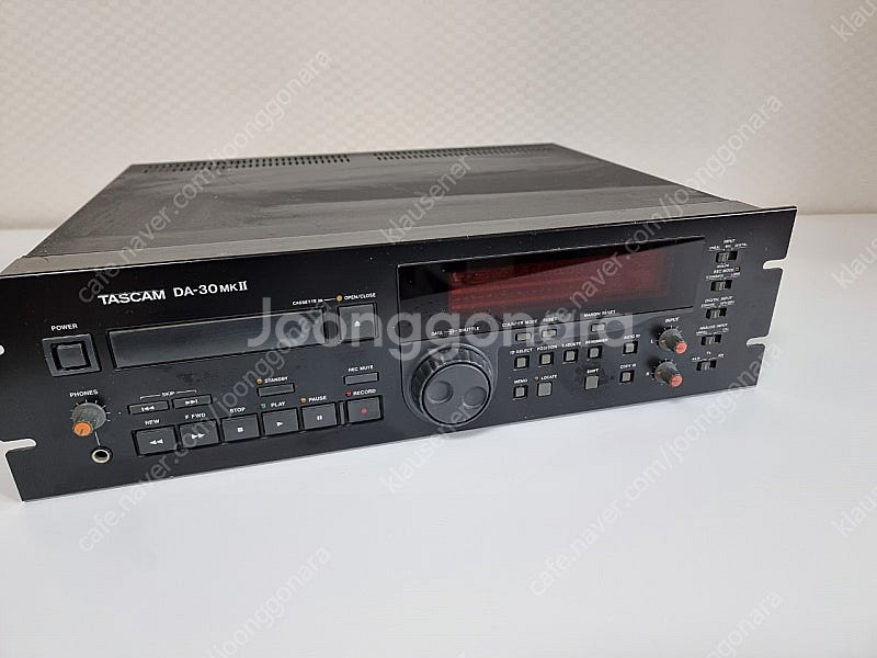 tascam da-30 mk II 타스캄 DAT 레코더...--0