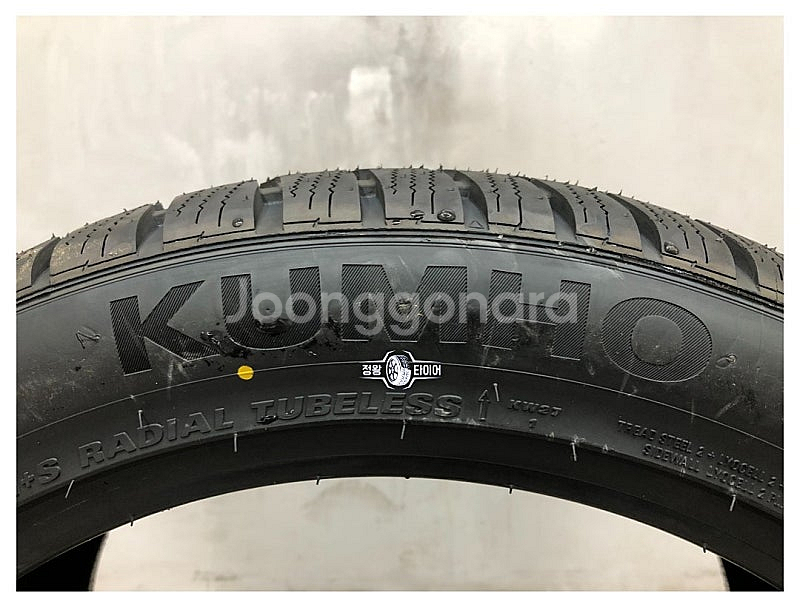 신품 이월타이어 금호타이어 윈터크래프트 275/40R1...--3