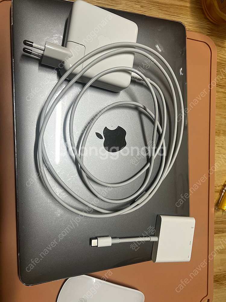애플 맥북 프로 m2 23년식 13인치 램8GB ssd...--0