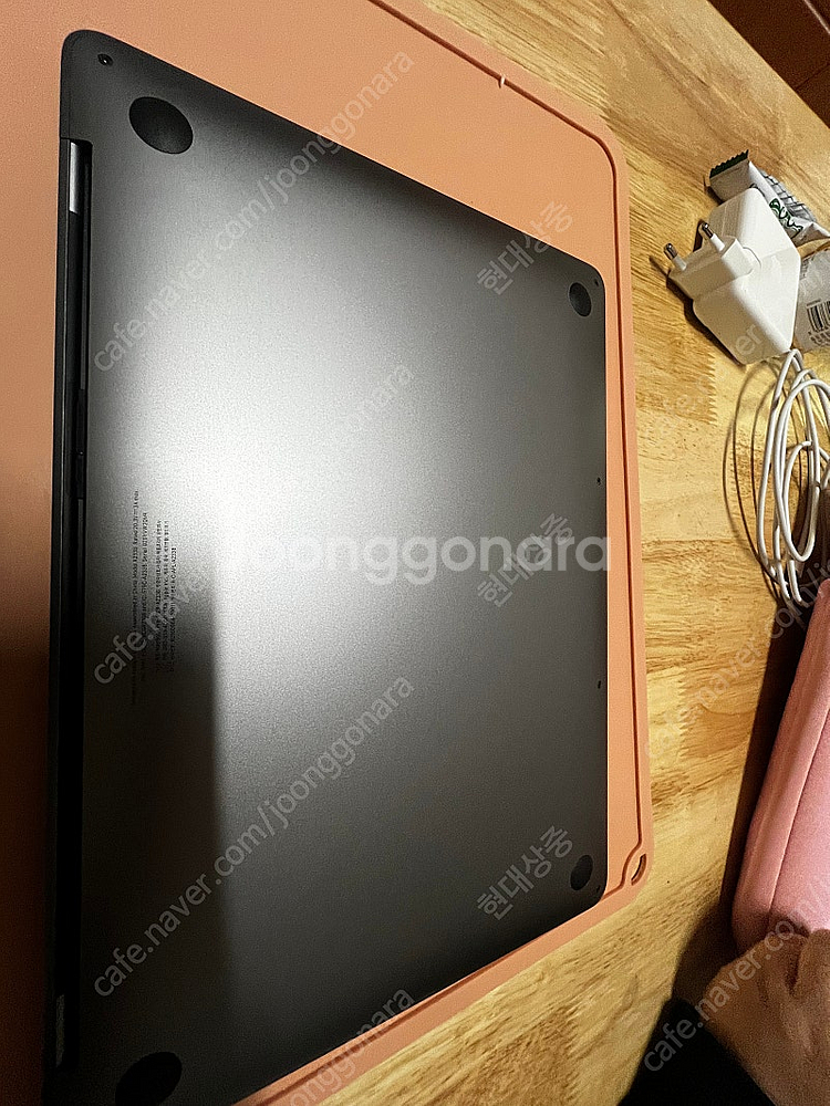 애플 맥북 프로 m2 23년식 13인치 램8GB ssd...--2
