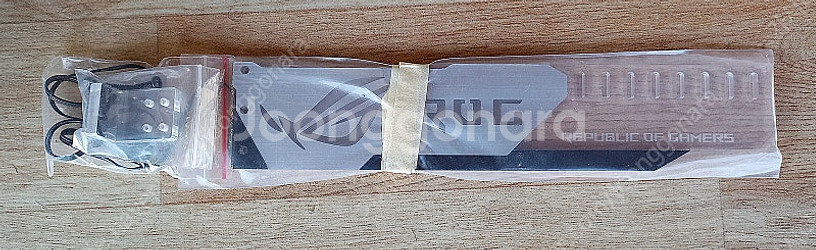 ROG 그래픽카드 지지대 판매합니다.--0