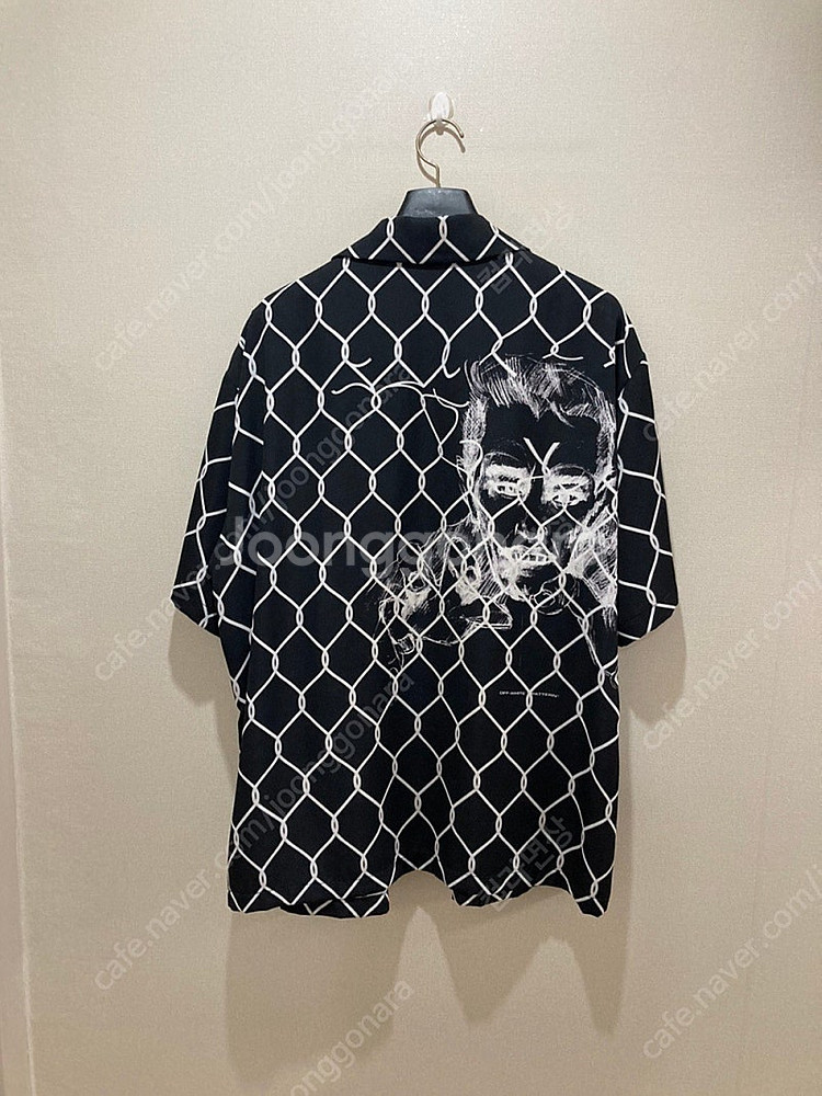 오프화이트 반팔 셔츠 100-105--1