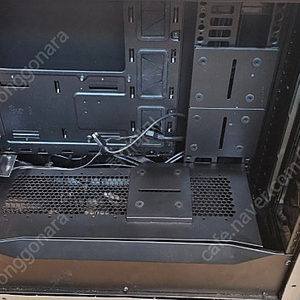 쿨러마스터 c700m 케이스 팝니디