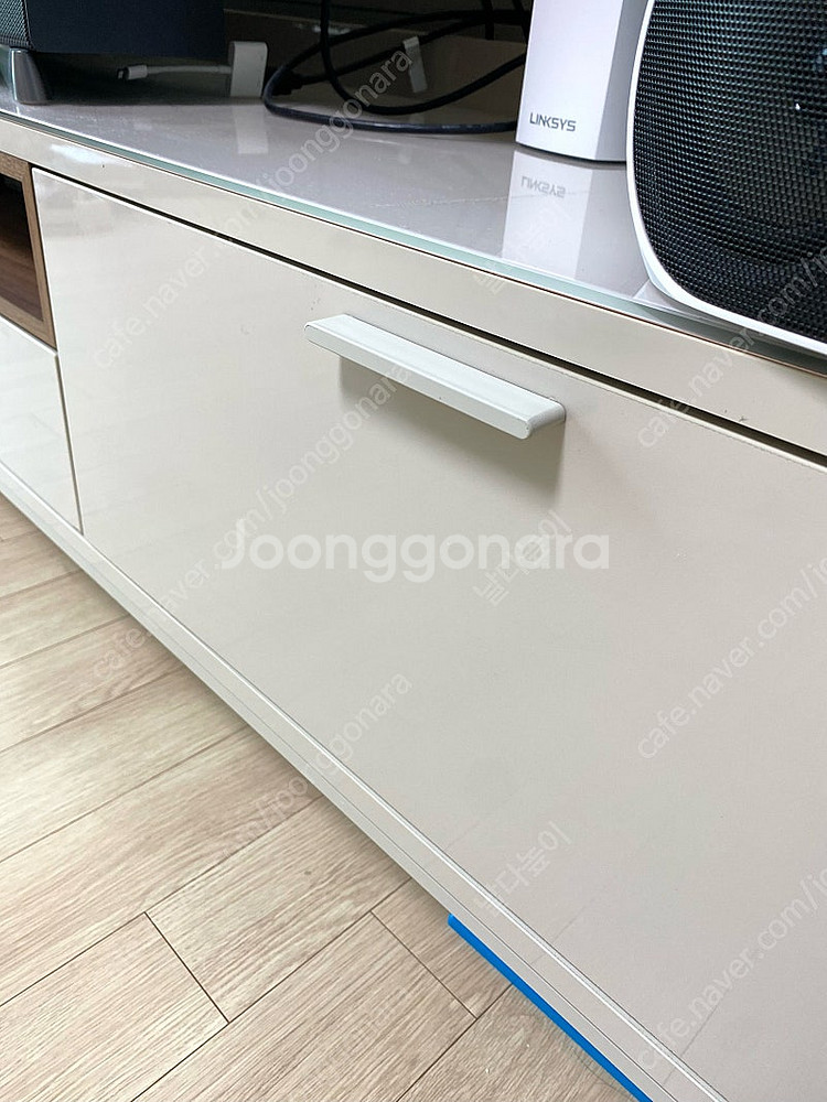 TV장식장 팝니다.장인가구매장 에서 사온겁니다.--2