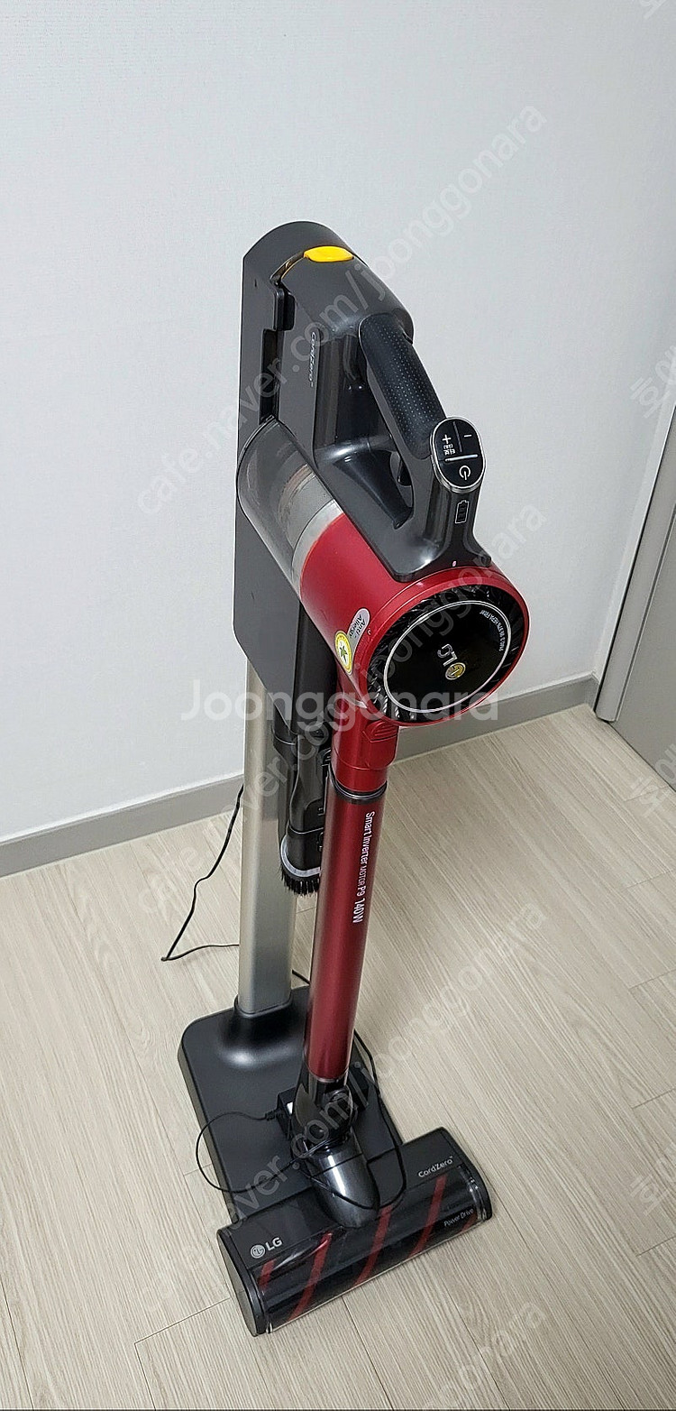 LG 엘지 코드제로 무선청소기 7만원에 팝니다--5