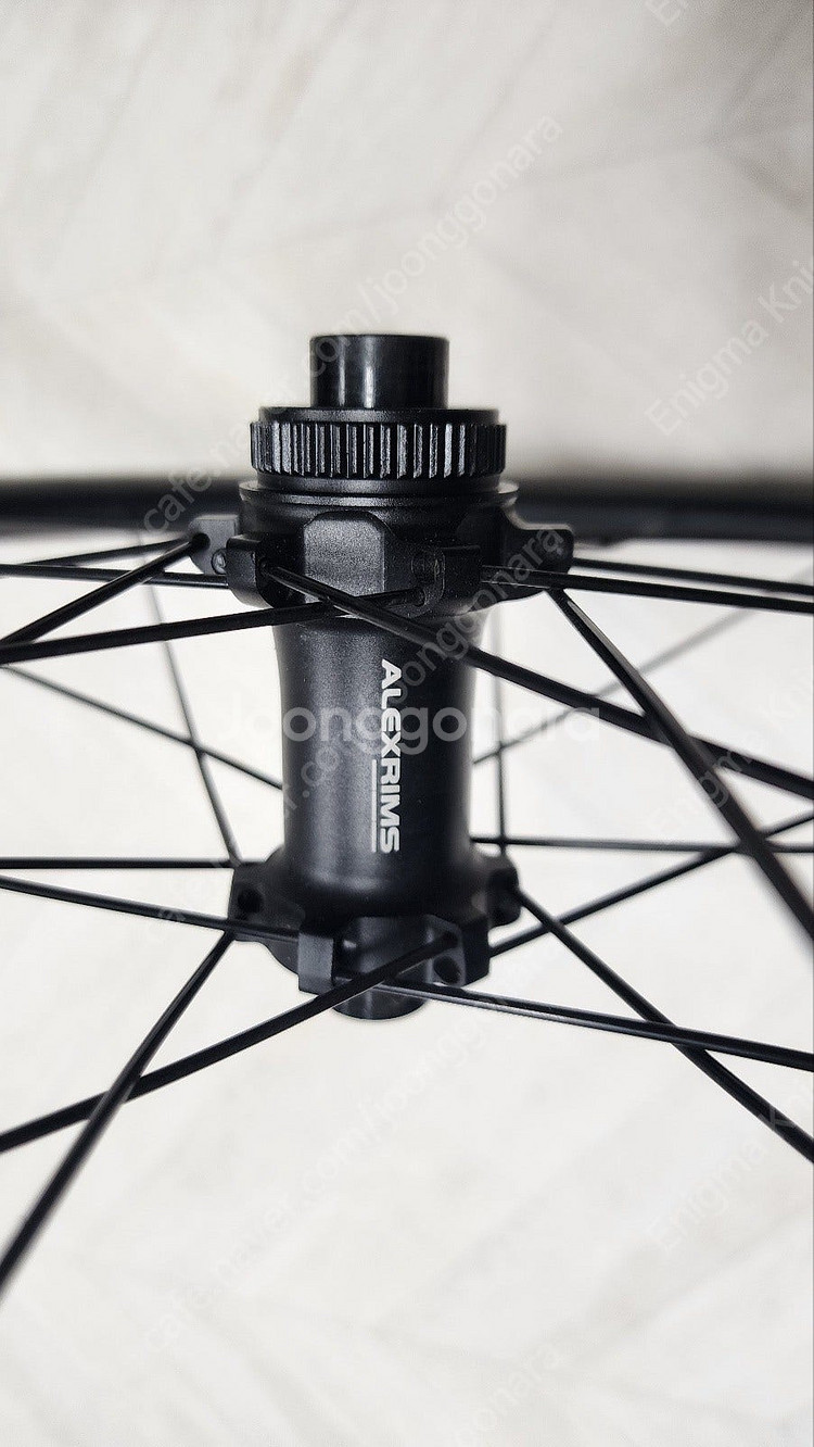 알렉스림 카본 휠셋 45mm 시마노 바디(협의가능) 판매합니다.--3