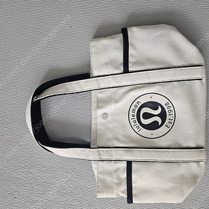 룰루레몬 가방 6리터 완전새거