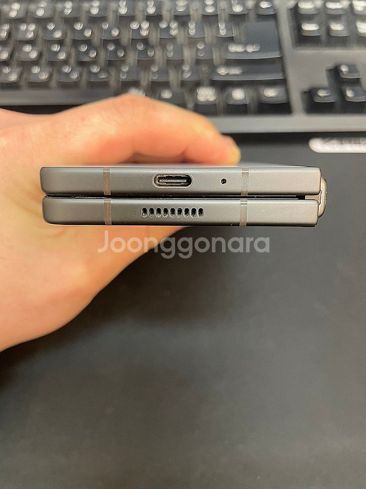 갤럭시Z폴드5 그레이 1TB 무잔상 상태좋은 중고72만...--5