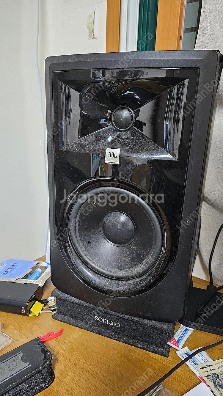 JBL 306P 모니터링 스피커 + 소리지오 방진패드--0