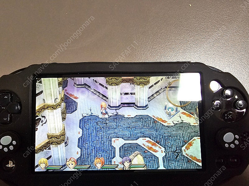 ps 비타 vita 2세대 256 3.68 팝니다 택포--2