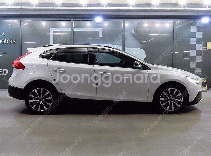중고차 볼보 V40 크로스컨트리 D3 모멘텀 19년형 ...--8