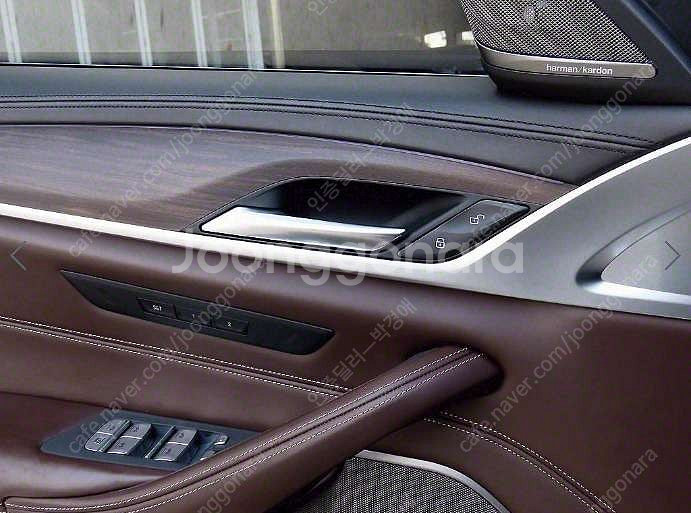 중고차 BMW 5시리즈(7세대) 530i M스포츠팩 플...--4