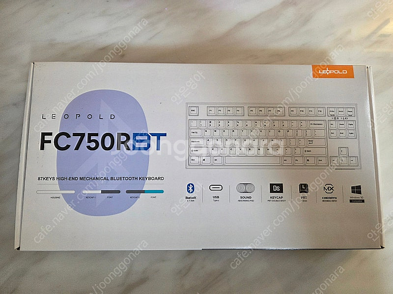 레오폴드 FC750RBT 적축 텐키리스 무선 키보드--3