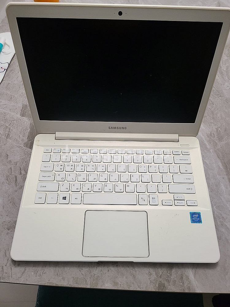 삼성 NT910S3L-K24M 노트북 팝니다--1